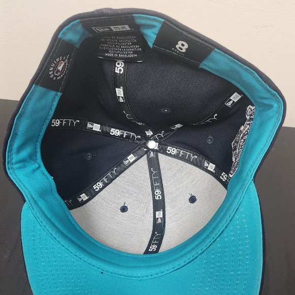 New York Yankees Polarlights New Era x 59Fifty Fitted Hat (Size 8) - NWT - Picture 8 of 9